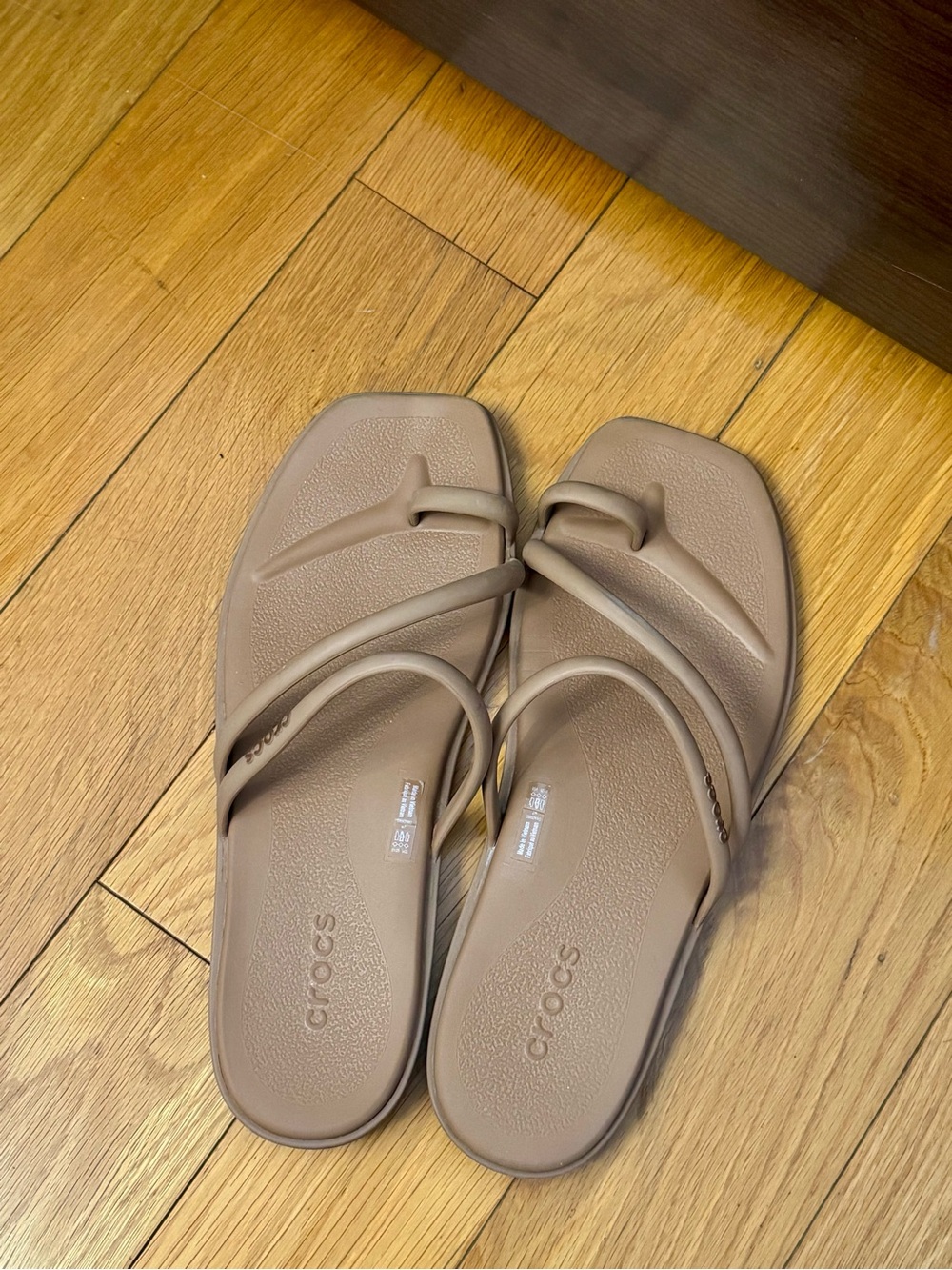 Crocs Women's Miami Loop Sandal